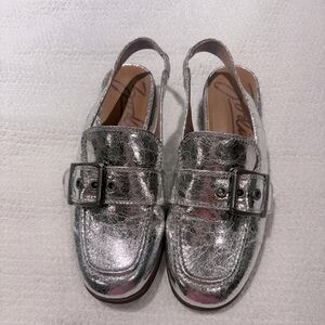 Zodiac women’s sz 7.5 silver slingback